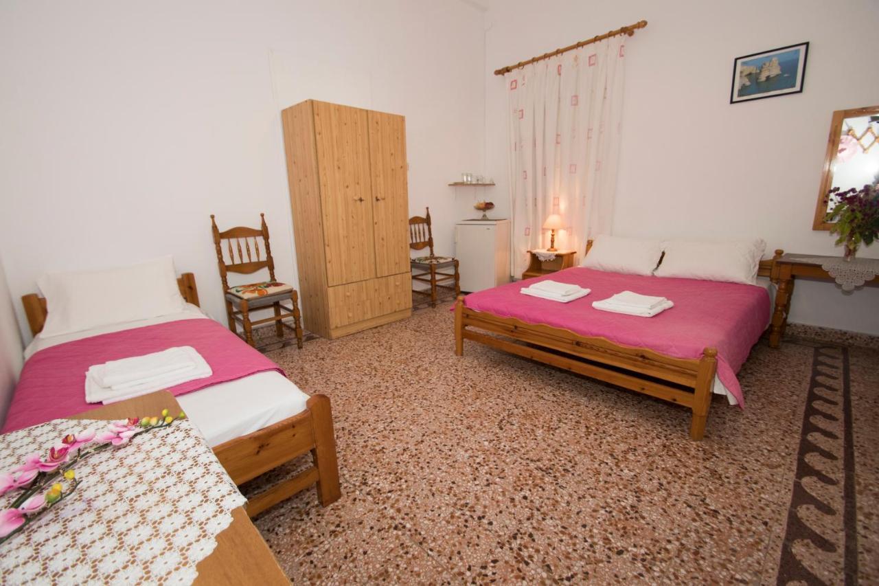 Damianos Rooms Adamantas  Exteriör bild